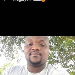 Meet your Posher, Gregory